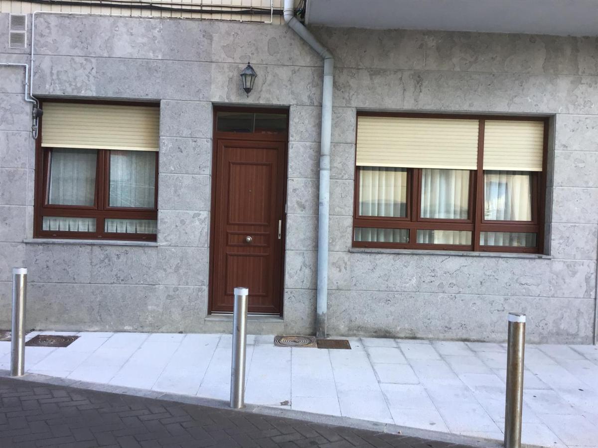 Piso Nuevo Y Espacioso En El Centro De Mundaka Exterior photo